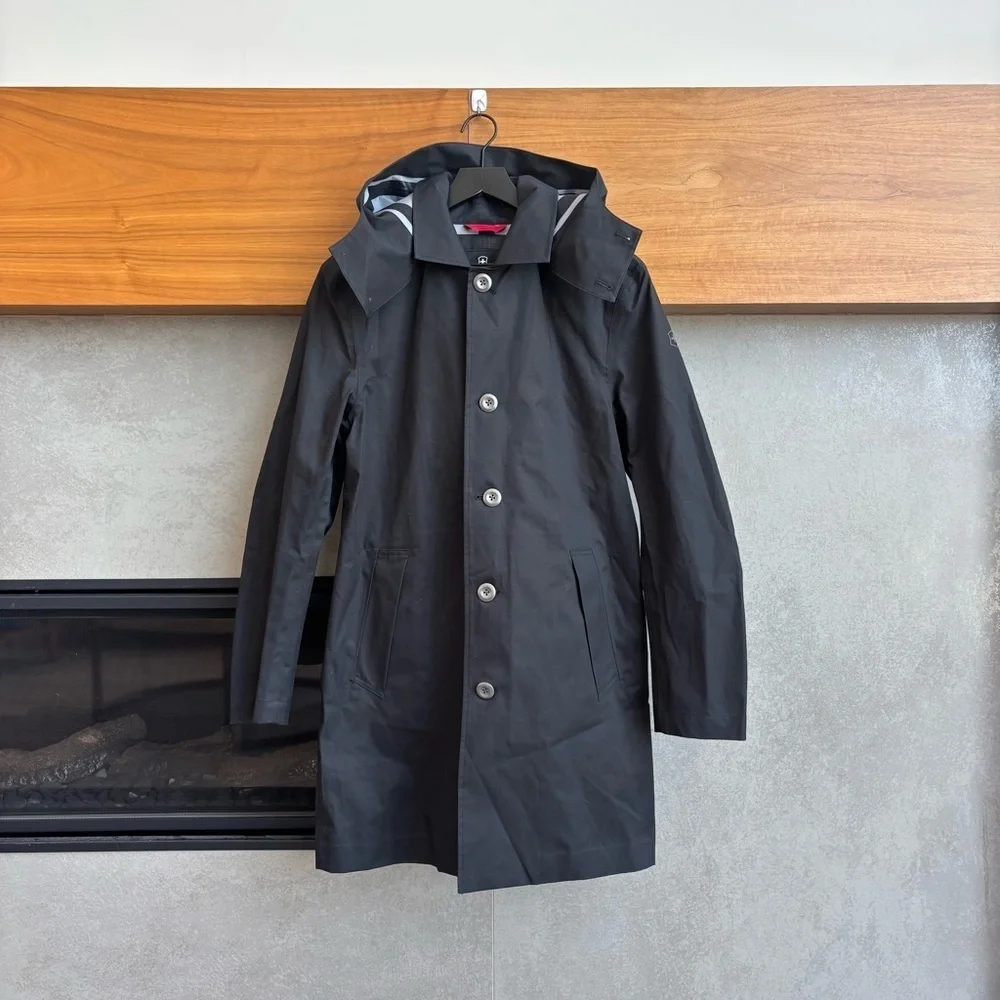 NWT Victorinox Men's Lenzburg Longline Waterproof Jacket in Black, Size S